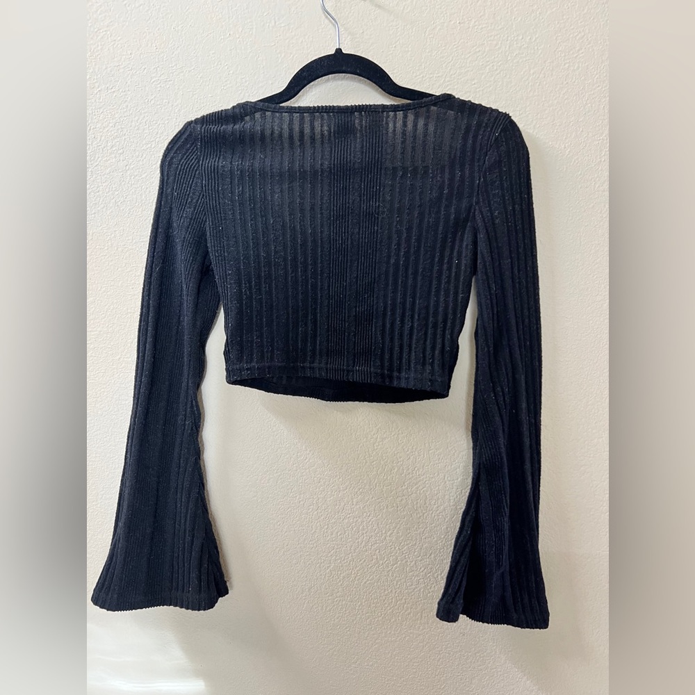 JOOCY BABI Black Cropped Bell Sleeve Sweater size S - Picture 2 of 4